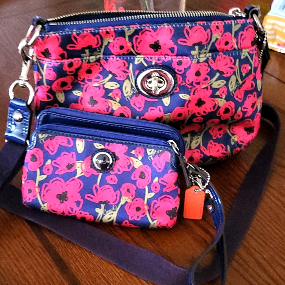 Coach poppy handbag with wallet